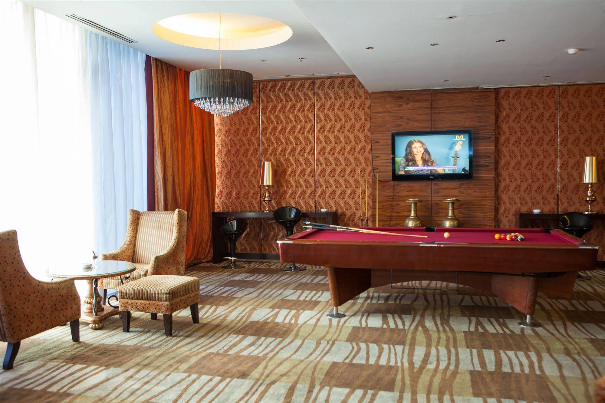 Premier Basko Hotel Паданг Екстериор снимка